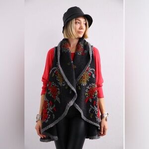 Floral Shawl Collar Sleeveless
Vest Gray Red Sherpa Trim embroidered open front